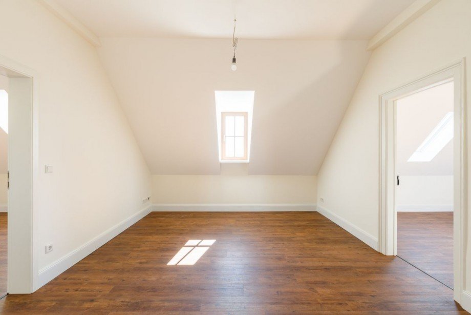  Dachgeschosswohnung Eutingen G�u
