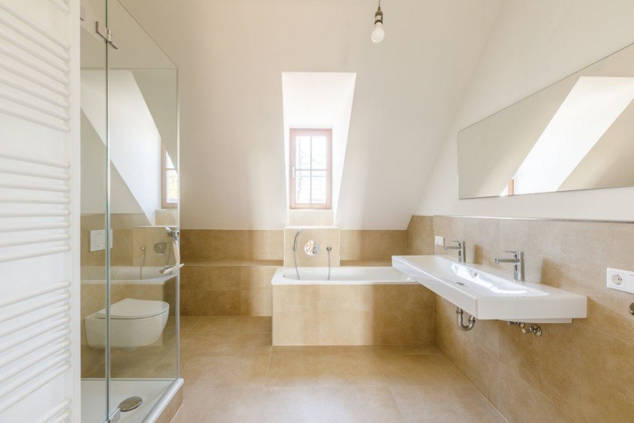  Dachgeschosswohnung Eutingen G�u