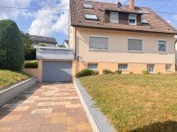 Bild (befc27913abf4f4c4d93bd85585edf80): Gro�z�gige 2,5 ZW mit extra Hobbyraum und Garage uvm. in Aichtal-Neuenhaus